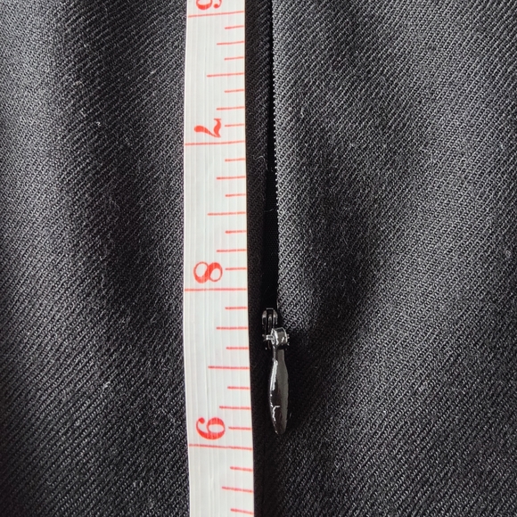 Talbot's | 100% Woolmark | Made in USA | size 12 basic black 🖤 skirt | 12 - Picture 5 of 14